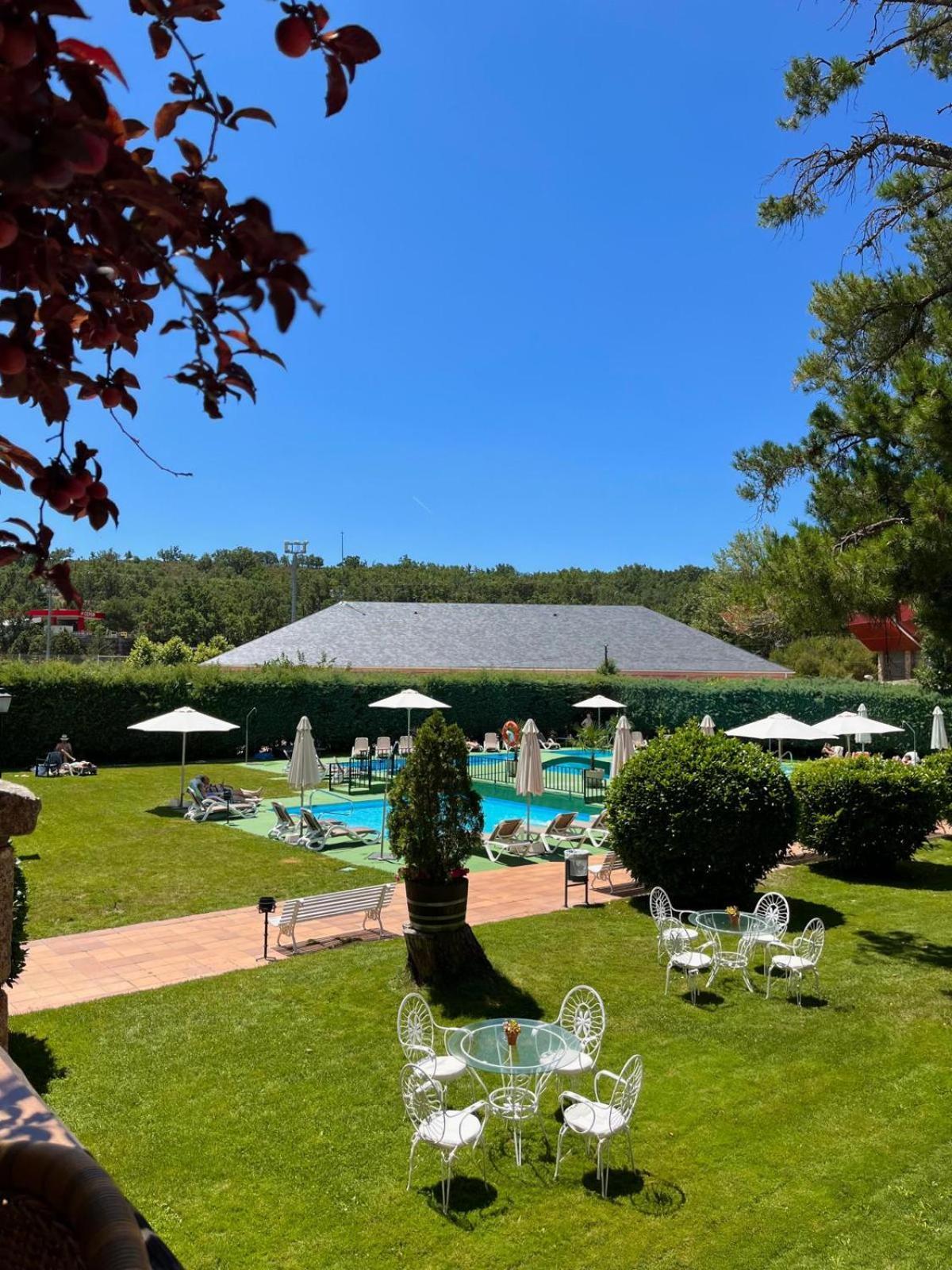Hotel Rural Spa & Wellness Hacienda Los Robles Navacerrada Exterior foto