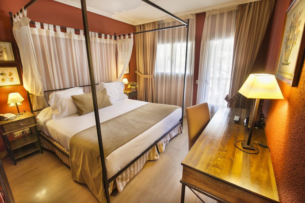 Hotel Rural Spa & Wellness Hacienda Los Robles Navacerrada Quarto foto