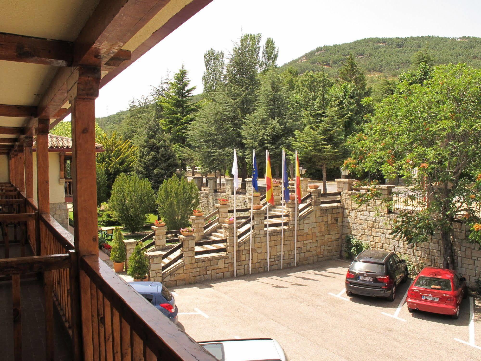 Hotel Rural Spa & Wellness Hacienda Los Robles Navacerrada Exterior foto