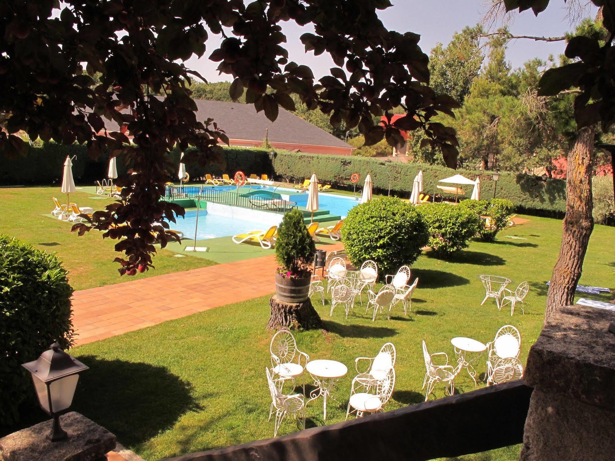 Hotel Rural Spa & Wellness Hacienda Los Robles Navacerrada Exterior foto